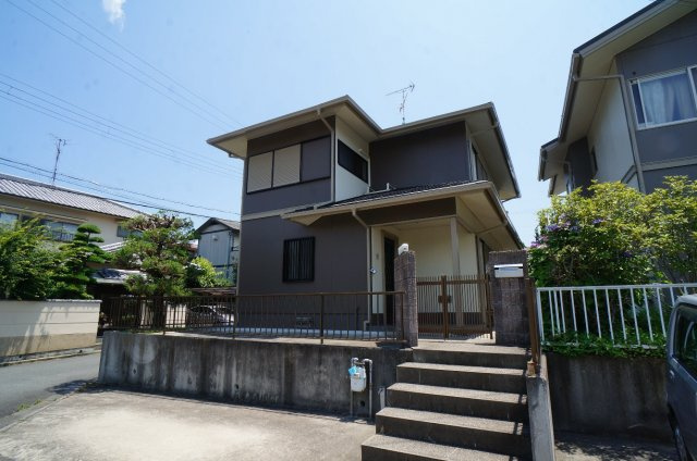 奈良市神功５丁目の一戸建て