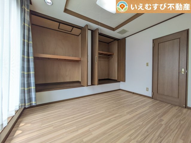 熊谷市飯塚　中古戸建の洋室