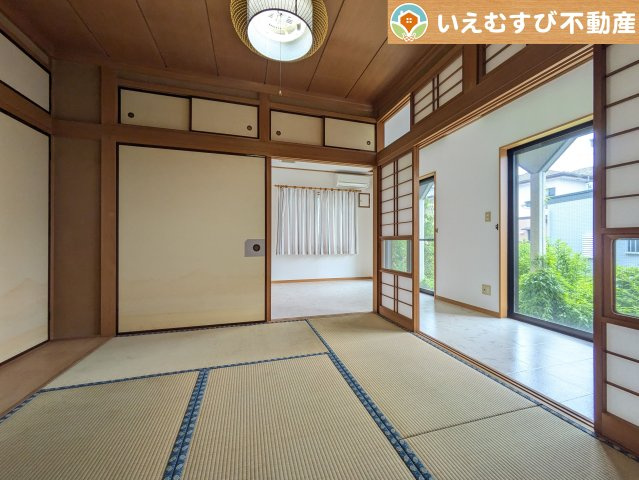 熊谷市飯塚　中古戸建の和室|すぐ横になれる和室は、みんながほっと一息つける空間
ちょっとした休憩や来客時、お子様のお世話にも大活躍しそうですね♪