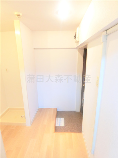 ジェミニ大森本町の玄関