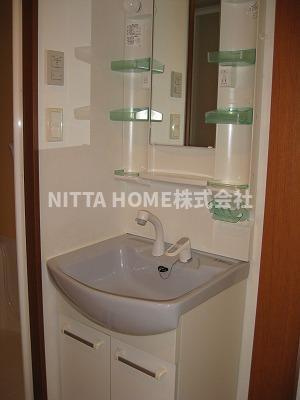 福知山市和久市町の賃貸マンションの洗面所|独立洗面化粧台もありますよ☆