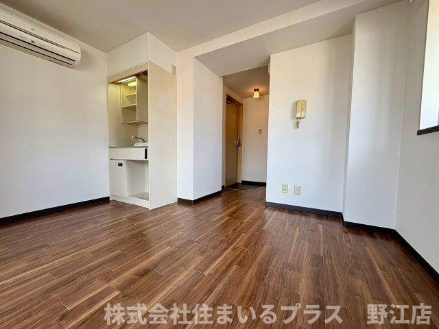 サンロイヤルみやこの居間・リビング