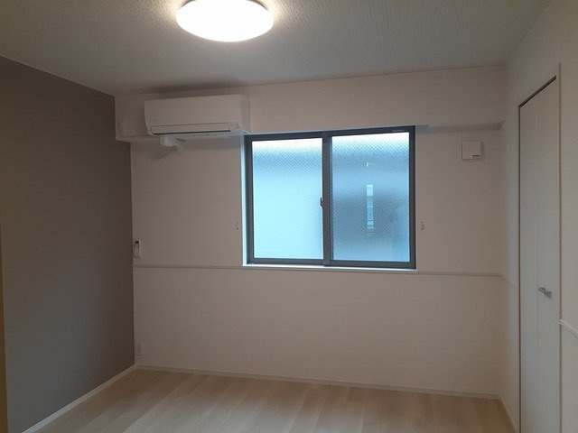 リヨン　鯖江　０２の内装|きれいな内装です