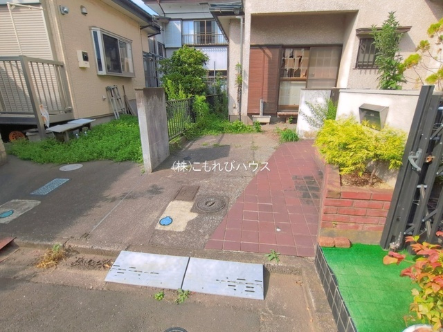 埼玉県鴻巣市神明2丁目　中古戸建の駐車場|26/07/14