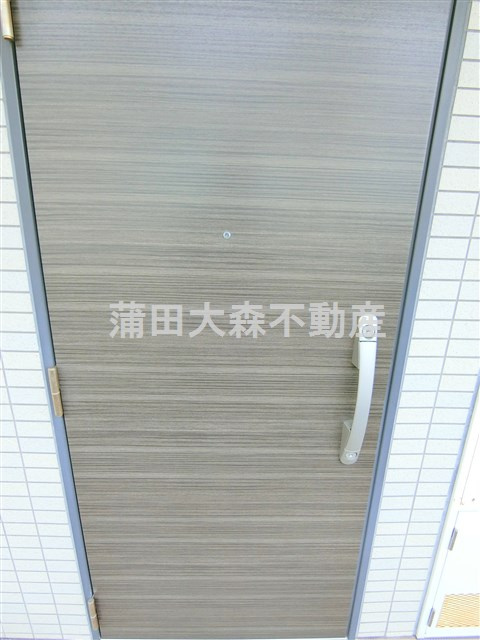 バレーヌ大森山王の玄関
