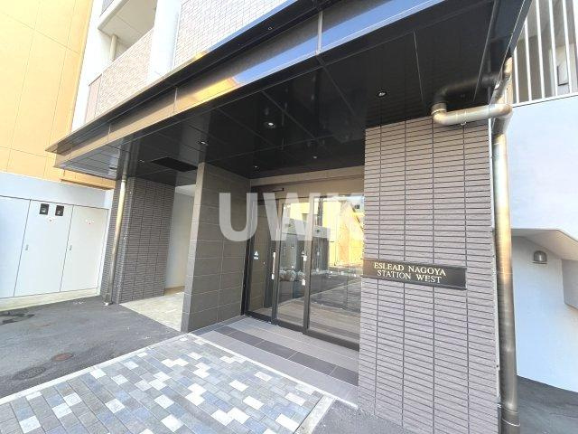エスリード名古屋STATION WESTのエントランス