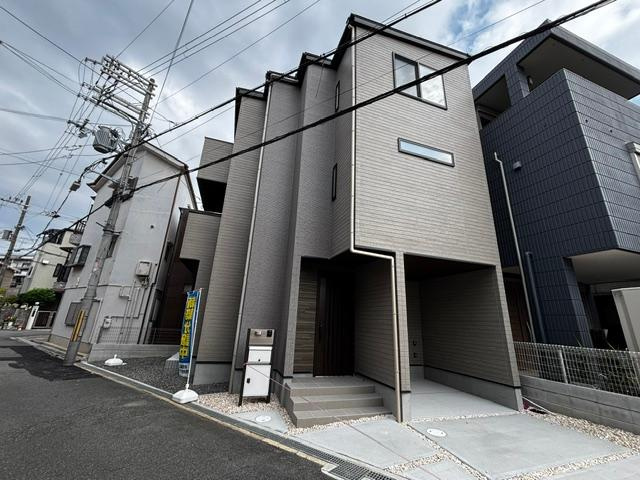 摂津市浜町　新築戸建の外観|建物外観を気になさる方へ、見た目の良い物件です