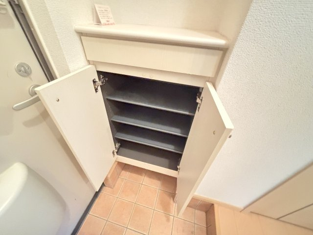 ハイツAntopoの収納
