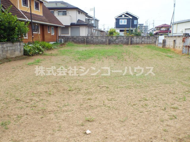 【外観】 | 久喜市栗橋中央一丁目　土地 | 北側、東側ともに建築後退が必要になります。