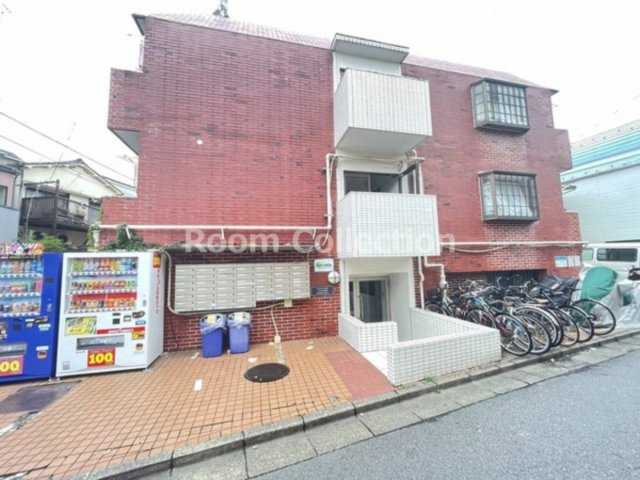 パステル小山の外観