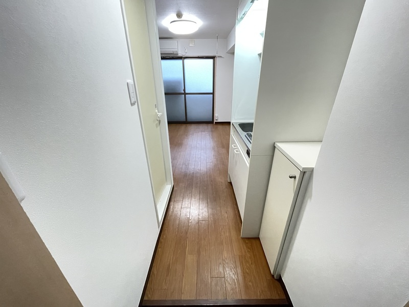 パステル小山の玄関