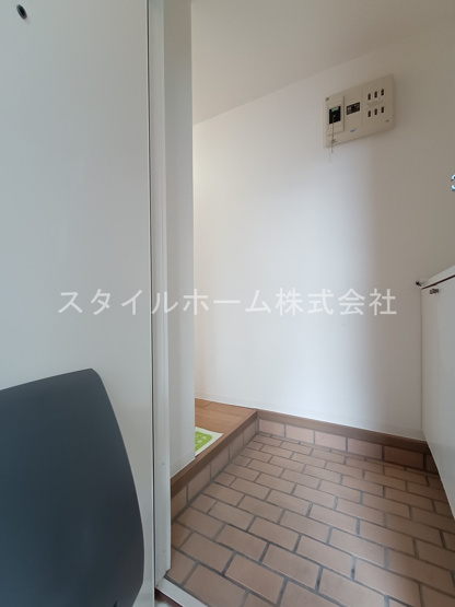 【玄関】 | ビューラー野依D