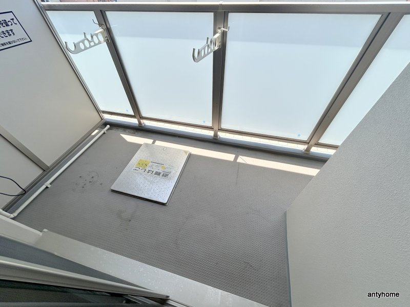 エグゼ難波西2　仲介手数料無料のバルコニー