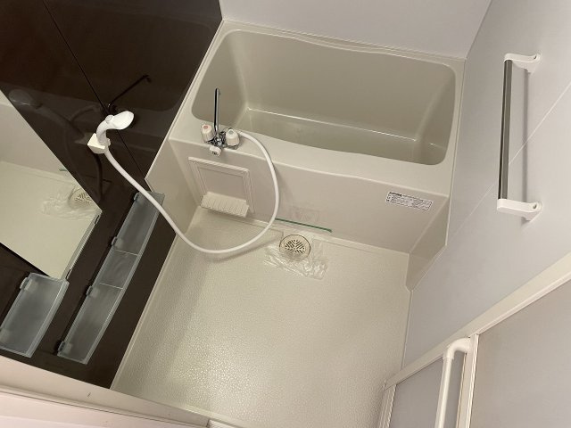 サンシャリテ向丘B棟の浴室