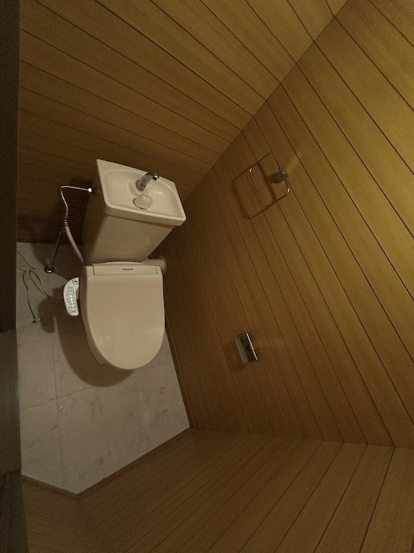 ペルル久留米西町【キャッシュバック対象物件】のトイレ|ゆったりとした空間のトイレです