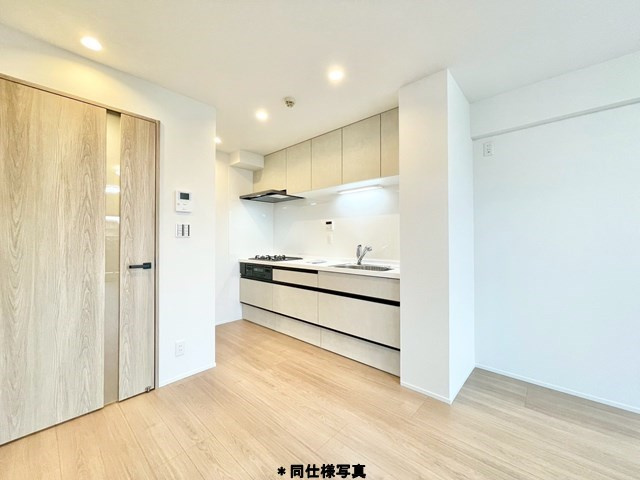 【内装】 | 緑地東ロイヤルマンション | こちらの物件近くの教育施設や、スーパー・公園など、物件周辺の住環境を併せてご案内させて頂きます。ぜひ、現地での暮らしをイメージなさって下さい！