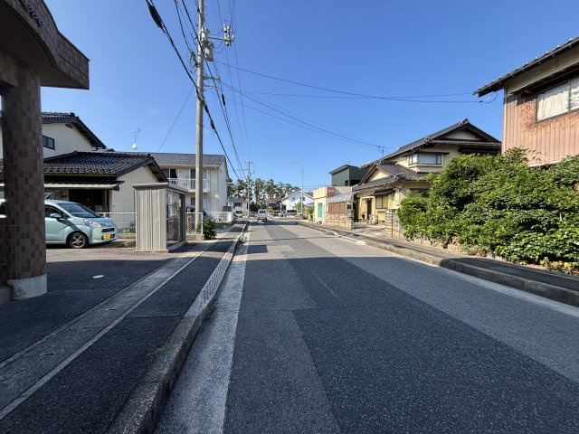 メゾンプリヴェの周辺
