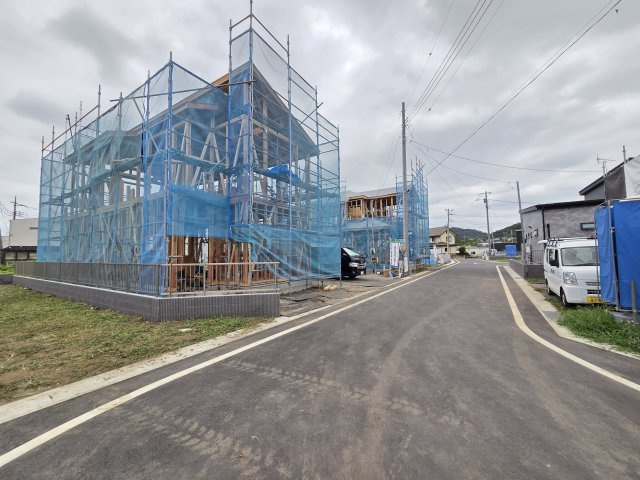 新築　桐生市広沢町4丁目　1号棟の前面道路含む現地写真|現地写真　西側前面道路幅員約6.01ｍ