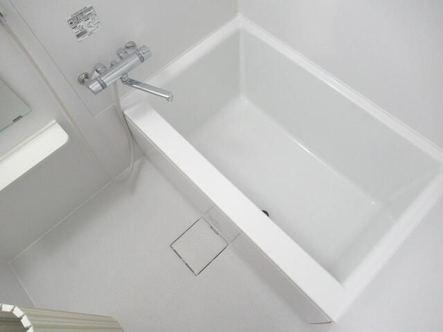 ハピネス池尻の浴室