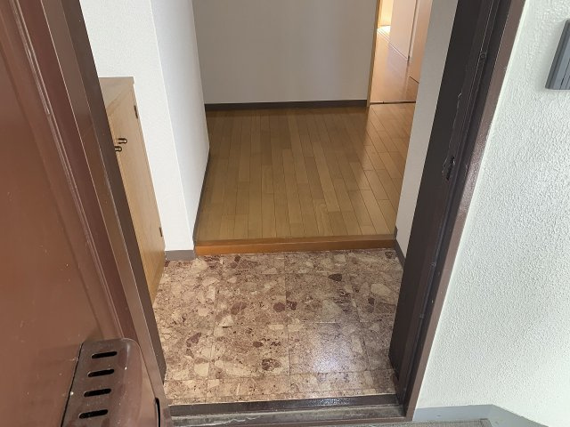 コアロード桃山台の玄関