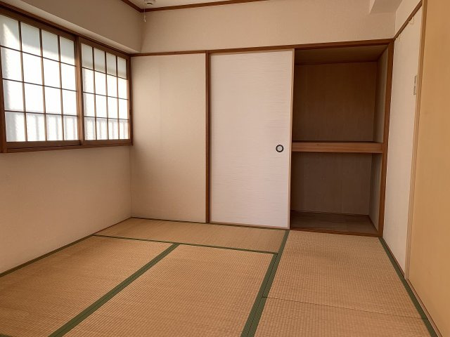 コアロード桃山台の内装