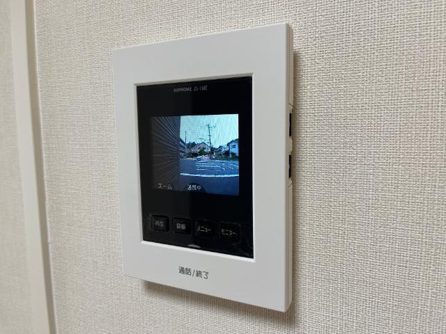 熊本市中央区黒髪６丁目のアパートのセキュリティ|カメラ付インターホン