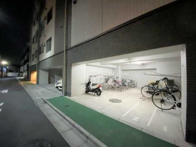 スカイコート板橋本町Ⅱの駐車場