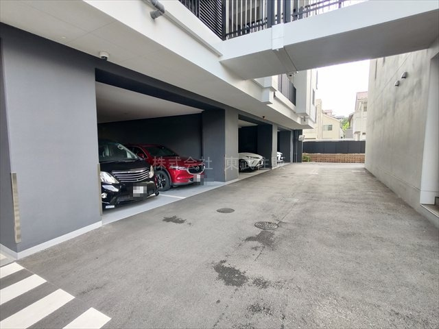 【駐車場】の画像