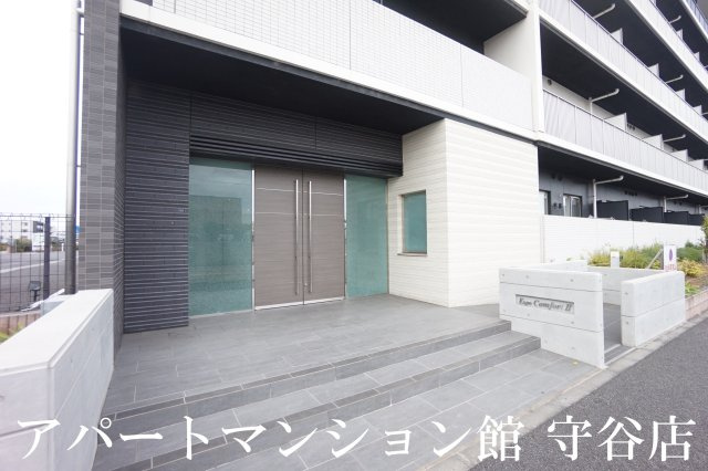エキスポコンフォート Ⅱのエントランス