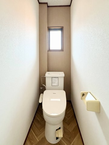 コヨハイツのトイレ|温水洗浄便座付き。毎日使う場所だからこそ、快適さにもこだわりました。