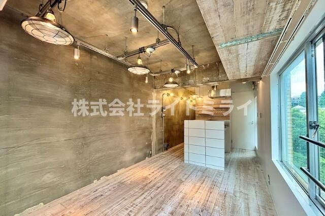 朝日関口マンションのロビー