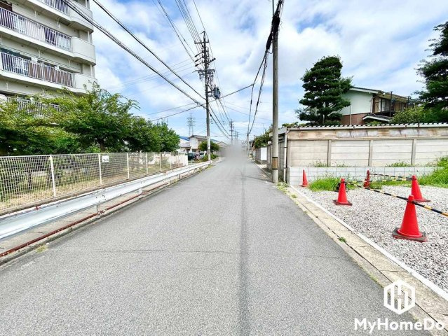 守山区瀬古東3丁目の前面道路含む現地写真
