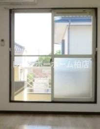 特典：仲介手数料が無料です!!のバルコニー|開放的で明るい空間を演出してくれるバルコニーです