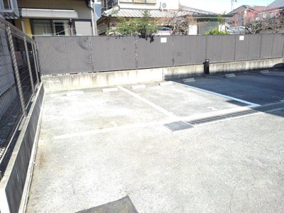 【駐車場】 | ブロスタ真砂