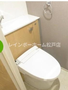 フォレスト　ラコ　【非対面対応】接客・申込・契約オンライン！LINE×相談可！のトイレ|ゆったりとした空間のトイレです