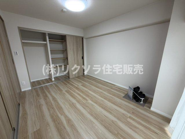 香里園セントポリアの子供部屋|洋室6.1帖
■物件内覧・資金計画相談・住宅ローン相談、リフォーム相談、お問合せ受付中■
※当日・翌日のご内覧、ご相談はお電話でのお問合せがスムーズです！