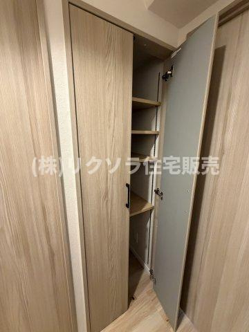 香里園セントポリアの収納|廊下収納
■物件内覧・資金計画相談・住宅ローン相談、リフォーム相談、お問合せ受付中■
※当日・翌日のご内覧、ご相談はお電話でのお問合せがスムーズです！