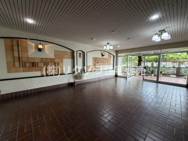 香里園セントポリアのエントランス|内部
■物件内覧・資金計画相談・住宅ローン相談、リフォーム相談、お問合せ受付中■
※当日・翌日のご内覧、ご相談はお電話でのお問合せがスムーズです！