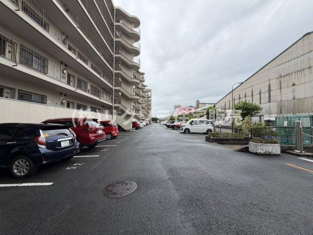 香里園セントポリアの駐車場|■物件内覧・資金計画相談・住宅ローン相談、リフォーム相談、お問合せ受付中■
※当日・翌日のご内覧、ご相談はお電話でのお問合せがスムーズです！