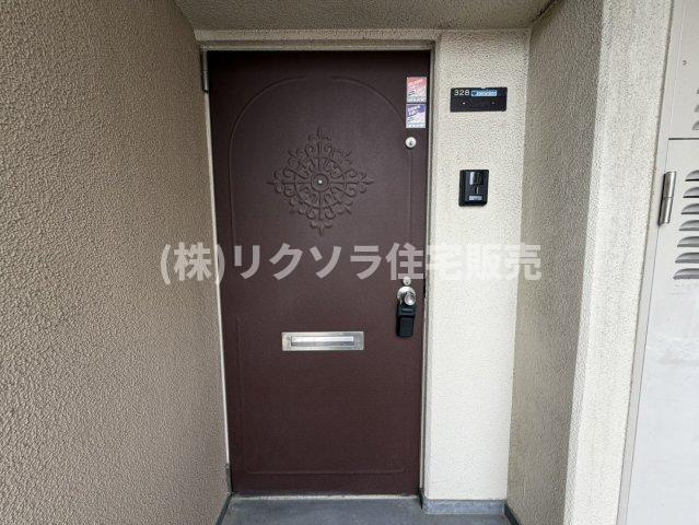 香里園セントポリアの玄関|■物件内覧・資金計画相談・住宅ローン相談、リフォーム相談、お問合せ受付中■
※当日・翌日のご内覧、ご相談はお電話でのお問合せがスムーズです！
