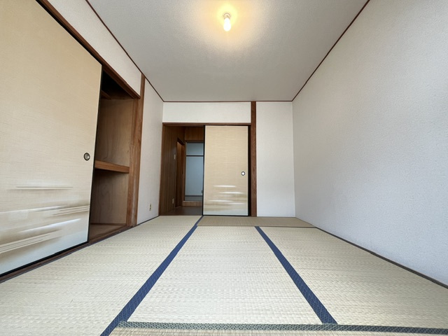 丈六テラスハウスの和室