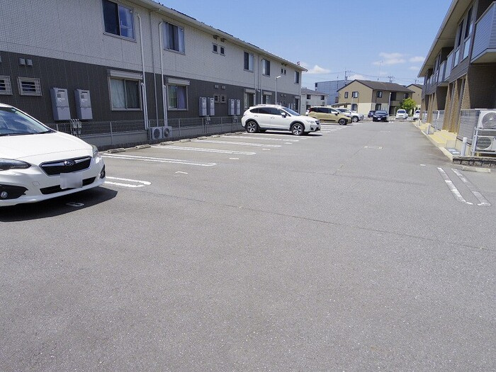 アル・ソーレの駐車場|駐車場