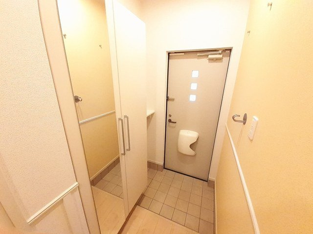 ルミエール（生駒市）の玄関|落ち着いた玄関です