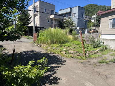 【外観】 | 西区西野6-10　更地渡し101坪土地 | 敷地内