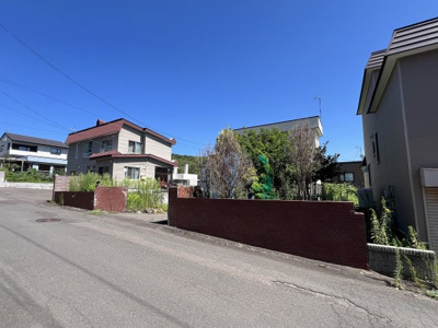 【外観】 | 西区西野6-10　更地渡し101坪土地 | 間口15ｍ×奥行き22ｍの建物プランニングのしやすい整形地♪