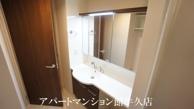 エルクルーズの独立洗面台