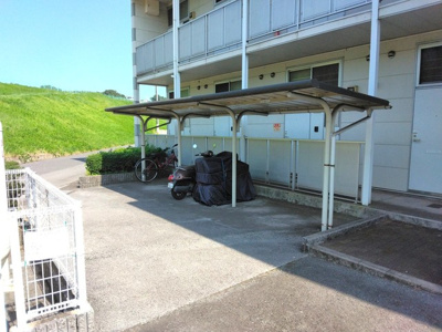 【その他共用部分】 | カーサ・MOKUREN | 駐輪場