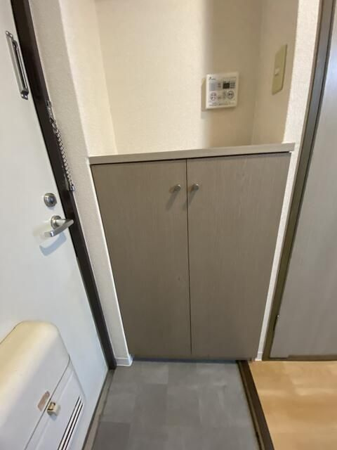 レスプランドールの玄関