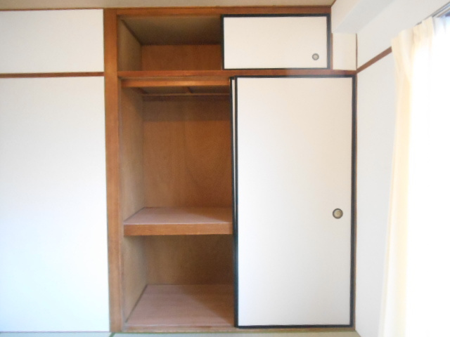 出口マンションの収納