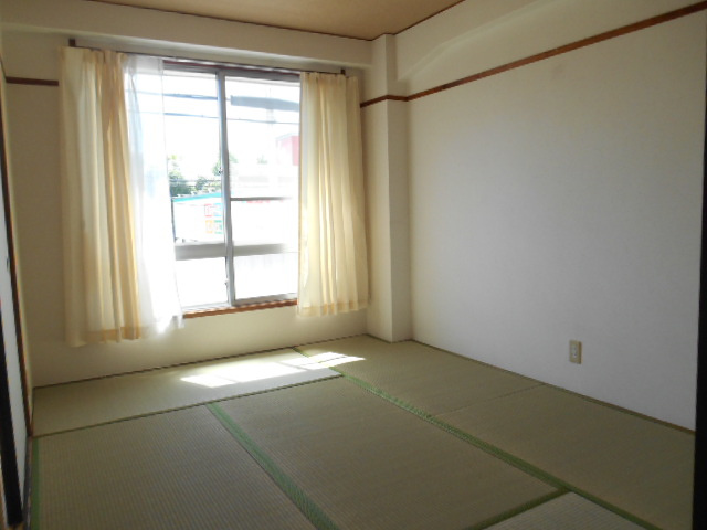 出口マンションの寝室